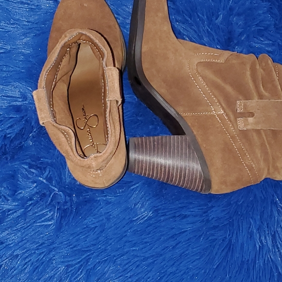 Boot - Picture 3 of 3